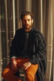 Tommaso paradiso (roma, 25 giugno 1983) è un cantautore e paroliere italiano. Tommaso Paradiso Lyrics