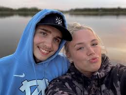 Riley Mooney (@rileykdmooney) • Instagram photos and videos