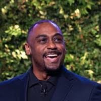 Megan Mounts's Instagram, Twitter & Facebook