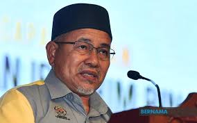 Dato' ustaz tuan ibrahim tuan man. Bernama Kasa Rolls Out Rm35 Mln Gerak To Empower Low Carbon Cities Initiative