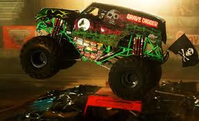 You can now print this beautiful grave digger monster truck coloring page or color online for free. Free Download Grave Digger Monster Truck 1280x782 For Your Desktop Mobile Tablet Explore 45 Grave Digger Monster Truck Wallpaper Monster Jam Wallpaper Dropped Truck Wallpaper