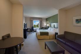 This is the only holiday inn express hotel & suites marathon location in marathon. Gopetfriendly