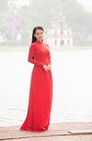 Hình ảnh này đã quá quen thuộc mua áo dài cách tân đỏ. Ngoai Trang Phá»¥c Mau Tráº¯ng Nha PhÆ°Æ¡ng Con La Ná»¯ Diá»…n Vien Diá»‡n Ao Dai Ä'áº¹p Nháº¥t Vbiz Phong Cach Sao Viá»‡t Giáº£i Tri