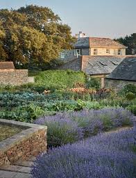 Dan Pearson S Sustainable Design For A Spectacular Coastal Garden In 2020 Dan Pearson Coastal Gardens Gardening Trends