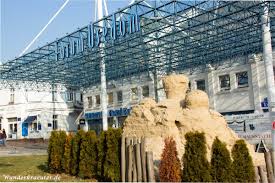 Die brunnenstraße ist eine 2,3 kilometer lange straße in den berliner ortsteilen mitte und gesundbrunnen des bezirks mitte. Heringsdorf