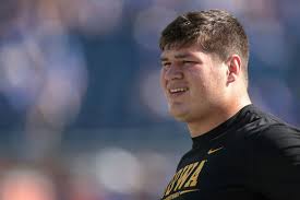Hawkeyes' Tyler Linderbaum picked 25th by Ravens