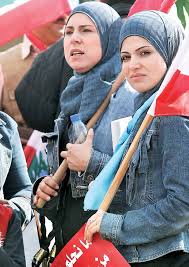 media frenzy - a clash of titans