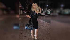 Maybe you would like to learn more about one of these? Instagram Chiquis Rivera Es Comparada Con Kim Kardashian Por Esta Sensual Foto Usa Hot Foto 1 De 8 Celebrities Entretenimiento Peru Com