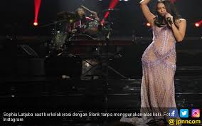 Benar ya, nanti ditagih, lanjut sophie. Bimbim Slank Sophia Loe Nyeker Ya Jpnn Com