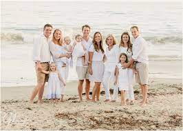 Hundreds of pictures and videos are added daily by our community members. Laguna Beach Family Photography Family Reunion Beach Photography Family Family Beach Pictures Outfits Family Beach Portraits