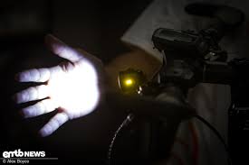 Den transistor tip 31 / tip 31c stromquelle lautsprecheranschluss kabel leds lötkoblen & lötzinn, und viel creativität. Werkstatt Licht Ans E Bike Bauen Hier Gibt S Die Anleitung Emtb News De Das Forum Rund Um E Mountainbikes
