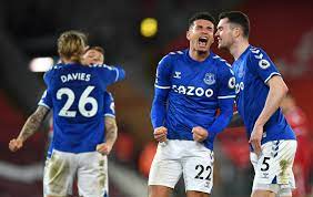 Liverpool hero sadio mane was celebrated for his champions league win yesterday by his senegalese including everton man idrissa gueye. Duncan Ferguson Leads Celebrations In Everton S Dressing Room After Win Over Liverpool Carlo Ancelotti Tells Fans To Enjoy A Good Glass Of Wine