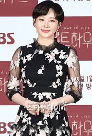 영화배우 탤런트 윤주희는 1985년생으로서 키는 170이며 고향 출생지는 충남 대전이랍니다. í¬í†  ìœ¤ì£¼í¬ ë‹¨ì•„í•œ ë¯¸ëª¨ ë„¤ì´íŠ¸ë‰´ìŠ¤