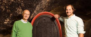 Various members of the family have held high offices of the roman catholic church and the holy roman empire over the course of centuries, including as bishops, prince bishops. Weingut Schloss Schonborn Eltville Hattenheim