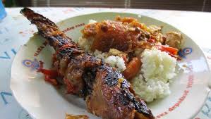 Resep mangut lele kemangi khas jogjakarta. Mangut Lele Mbah Marto Menyantap Lele Asap Dan Gudeg Yang Sedap Di Dapur