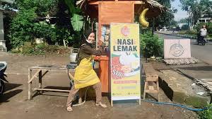 Mas in main apa sih? kata mala nggak mengerti. Gadis Cantik Mantan Tkw Sukses Jualan Nasi Lemak Di Kediri