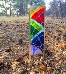 Rainbow Stained Glass Garden Stake Yard Art Stained Glass Diy Glass Art Projects Stained Glass Mirror