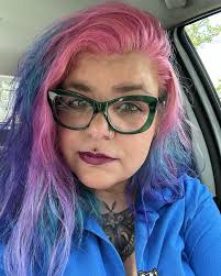 Amanda Wagers's Instagram, Twitter & Facebook