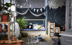 The vondant quadrant from frontgate has plenty of room to stretch out while relaxing in the sun. 8 Simple Space Saving Ideas For Open Plan Home Ikea