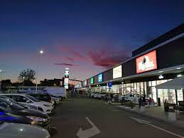 Publica anunturi cu oferte de locuri de munca in tara si strainatate. Firmele Din Roman È™i Zona Roman Fac AngajÄƒri In Pandemie OfertÄƒ BogatÄƒ De Locuri De MuncÄƒ Peste 170 De Posturi Vacante Romanul Financiar