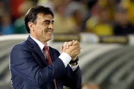 Check spelling or type a new query. Tras La Llegada De Emiliano Amor Colo Colo Inscribe A Otro Argentino En La Ofensiva Cacique Minuto Deportes