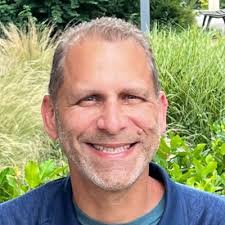 GOOD MORNING, LOS ANGELES!!! Be sure to watch me ALL MORNING LONG covering  the latest ENTERTAINMENT NEWS