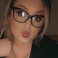 Maria Malinowski's Instagram, Twitter & Facebook