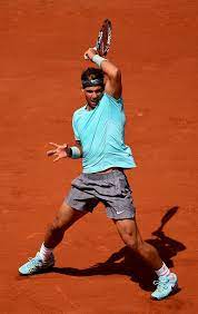 Nadal afronta su decimoséptima participación en roland garros en el que debutó en 2005 y acumula 100 partidos ganados por sólo dos derrotas b uenas tardes, bienvenidos a la tercera jornada de roland garros. Rafael Nadal Roland Garros 2014 Poses Humanas Poses De Figura Fotografia Danza Contemporanea