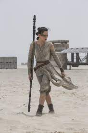 She S Just Luke S Former Padawan Star Wars Hair Rey Star Wars Daisy Ridley Star Wars