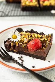 Danke fürs umschreiben und einstellen. Schokoladentarte Ohne Backen Mit Oreos Erdbeeren Und Pistazien