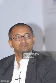 Payal Parekh's Instagram, Twitter & Facebook