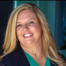 ICYMI: ECU's Dr. Schneider should be dubbed "Professor of the Year" after  he made an unexpected visit to a group of students studying the night  before a big exam