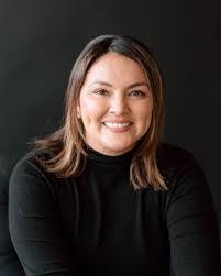 Catherine Almanza's Instagram, Twitter & Facebook