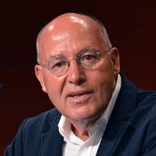 Die Oberen waren für Union, die Unteren für Bayern München. Hätte doch bloß  Union den einen Elfmeter nicht verschossen, dann hätte es 2:2 stehen  können. Aber tapfer hat sich Union in München