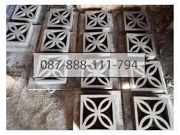 Kata rumah minimalis sekarang semakin sering didengar dan dipilih oleh masyarakat sebagai desain rumahnya. Roster Lubang Angin Rumah Minimalis Custom Lubang Angin Di Atap Custom Lubang Angin Di Atas Pintu Custom Lubang Angin Pada Atap Custom Lubang Angin Buat Rumah Custom Lubang Angin Ber60 X 40