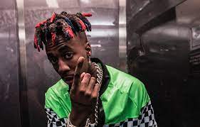 Like a ponytail, a man bun is a classic trend for long hair that isn't going anywhere. Dax Was Reportedly Jumped By Tory Lanez S Goons Prior To Apologizing Rapcurrent
