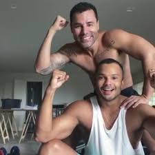Rodrigo marques de santana (born 29 may 1982), known as rodrigo santana, is a brazilian football manager and former player who played as an attacking midfielder. Rodrigo Sant Anna Mostra Musculos Com O Marido E Brinca Querentreino Vogue Celebridade