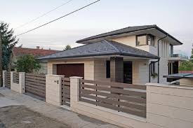Percantik juga pagar rumah anda dengan motif yang menarik. 10 Gambar Warna Cat Pagar Besi Yang Bikin Rumah Terlihat Jadi Lebih Keren Rumah123 Com