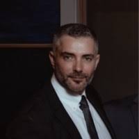 4400+ profilů „Helou“