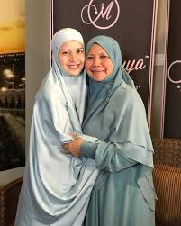 Now, most people would consider this athlete successful. he is rich beyond anyone's imagination. Datuk Prof Dr Muhaya Kongsi 2 Formula Untuk Berjaya Di Dunia Akhirat Nona