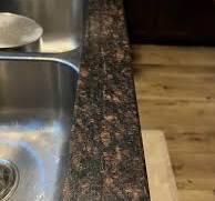 Como reparar uma rachadura em uma bancada de granito? : r/DIY
