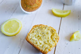 Muffins Super Moelleux Au Citron Et Graines De Pavot Pate A Choup Muffins Citrons Muffin Citron Pavot Alimentation