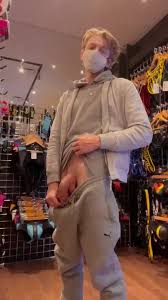 Public boys: great boy with his big dick - ThisVid.com