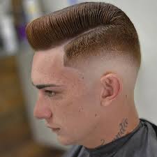 Der Pompadour Haarschnitt Manner Frisur Kurz Haarschnitt Haarschnitt Ideen
