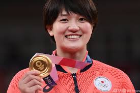 新井千鶴選手が稽古に明け暮れた道場からエールを送る後輩の女子柔道部員＝本庄市の県立児玉高校（女子柔道部提供） 東京五輪 柔道女子70キロ級に寄居町出身の 新井千鶴 選手（27）＝ 三井住友海上 ＝が28日、初の五輪に臨む。 Sm0ga8q Bswnfm