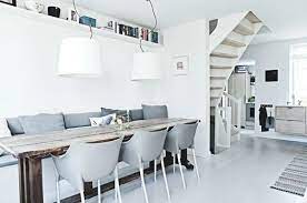 een vaste bank bij de eettafel lichte houten keukens thuisdecoratie eetkamer inspiratie