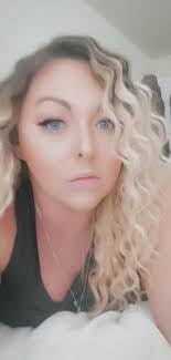 Ashley Selvage's Instagram, Twitter & Facebook