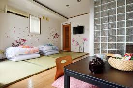 No matter what the trendy style of the moment is the combined height of the table lamp and end table stays the same 58 to 64 inches. Osaka Japanese Style Shinsekai Namba Dotonbori Di Osaka Ulasan Tepercaya Harga Terbaru 2021 Di Agoda