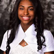 Delta Debs take college tours, etiquette lessons