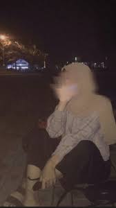 Pengertian estetika adalah suatu bidang ilmu yang mempelajari dan membahas tentang keindahan, bagaimana suatu keindahan dapat terbentuk, serta bagaimana keindahan tersebut bisa disadari dan dirasakan oleh manusia. Pin Di M A N U S I A